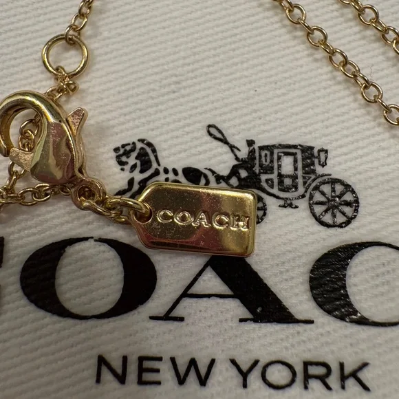 Coach necklace - Picture 3 of 3
